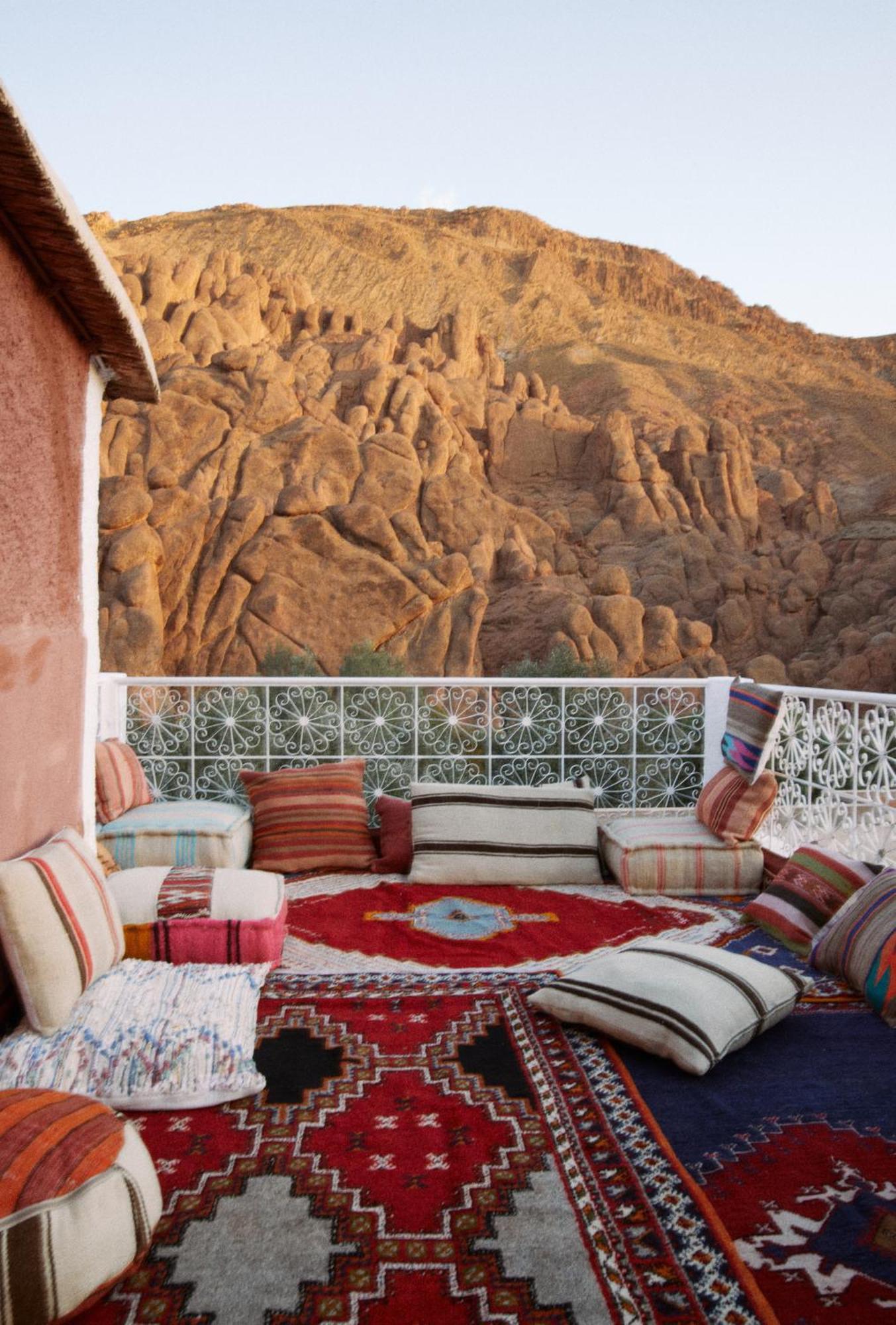 Отель Monkey Fingers House By Fatima Mellal Тингир Экстерьер фото
