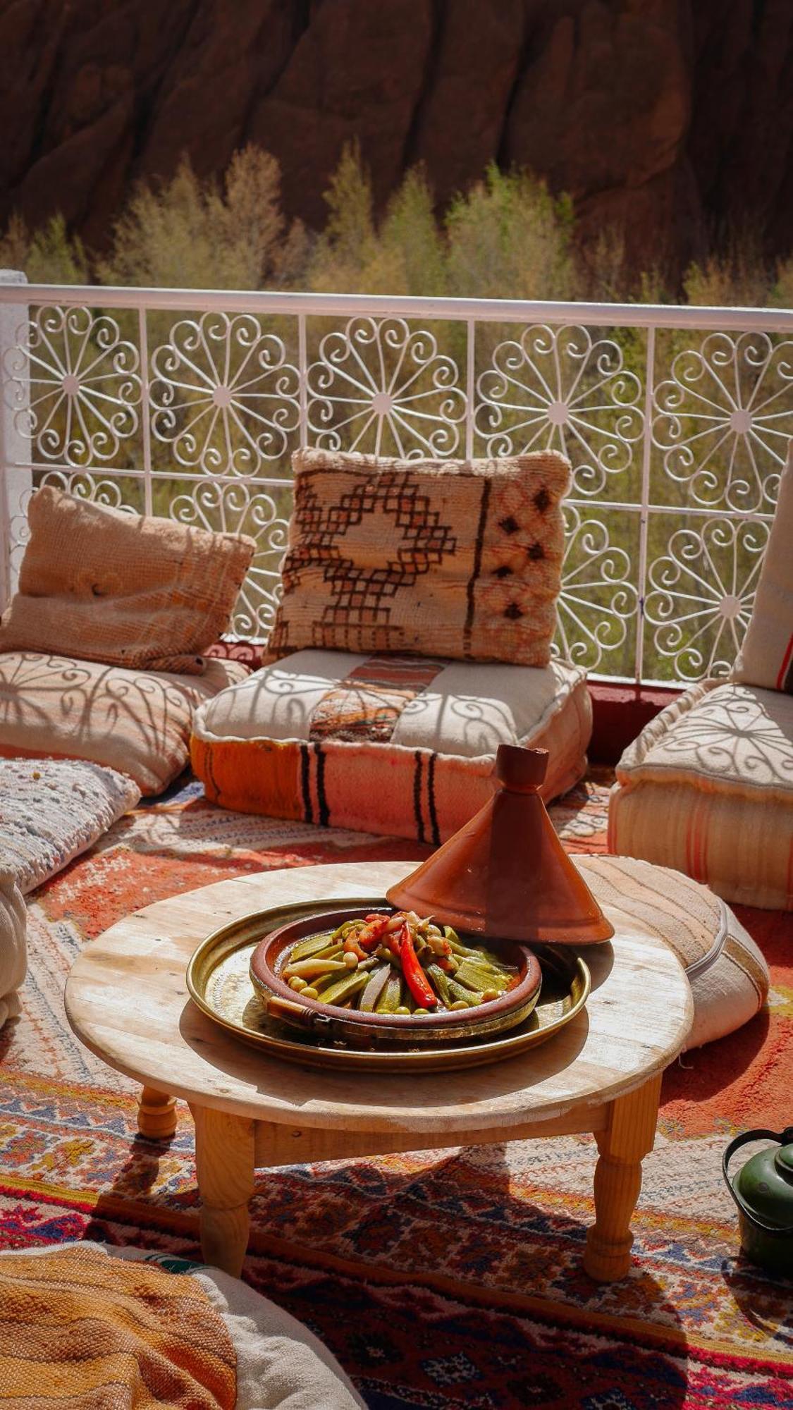 Отель Monkey Fingers House By Fatima Mellal Тингир Экстерьер фото