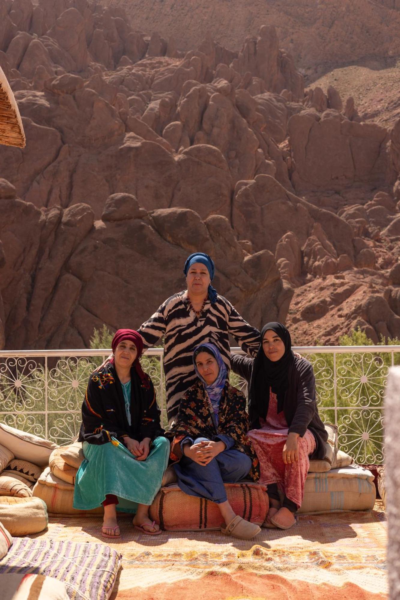 Отель Monkey Fingers House By Fatima Mellal Тингир Экстерьер фото